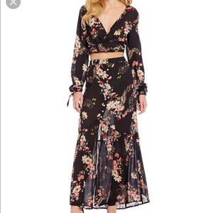 Patrons Of Peace Floral Set